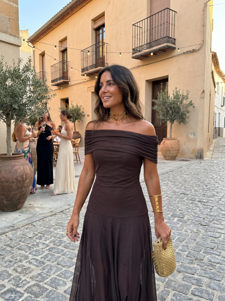 Karola | Elegáns off-shoulder maxi ruha