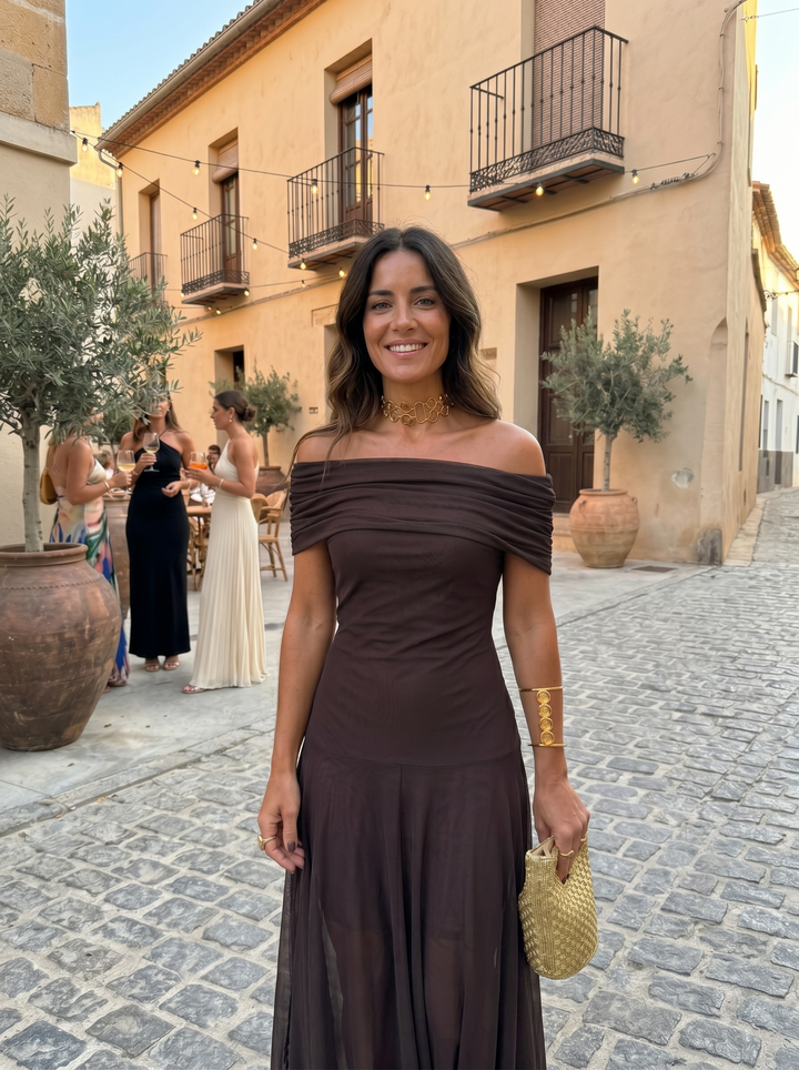 Karola | Elegáns off-shoulder maxi ruha