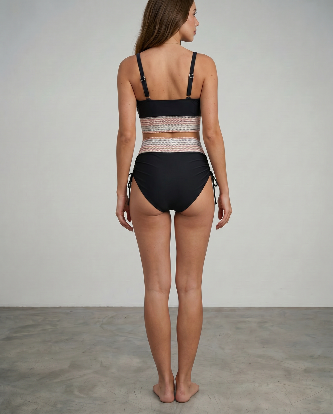 Elara | Alakformáló Push-Up Bikini Magas Derekú Tervezéssel