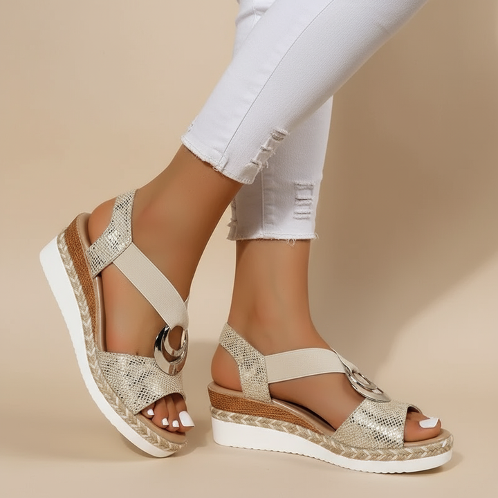 Myla | Elegáns platform szandál