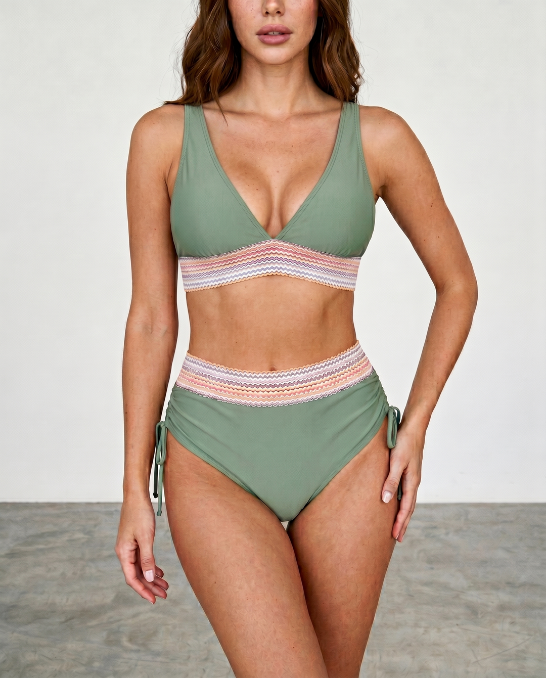 Elara | Alakformáló Push-Up Bikini Magas Derekú Tervezéssel